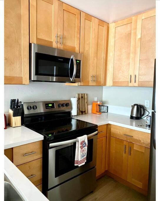 Castle 1 Bd Pool, Parking, Mdr Apartamento Los Ángeles